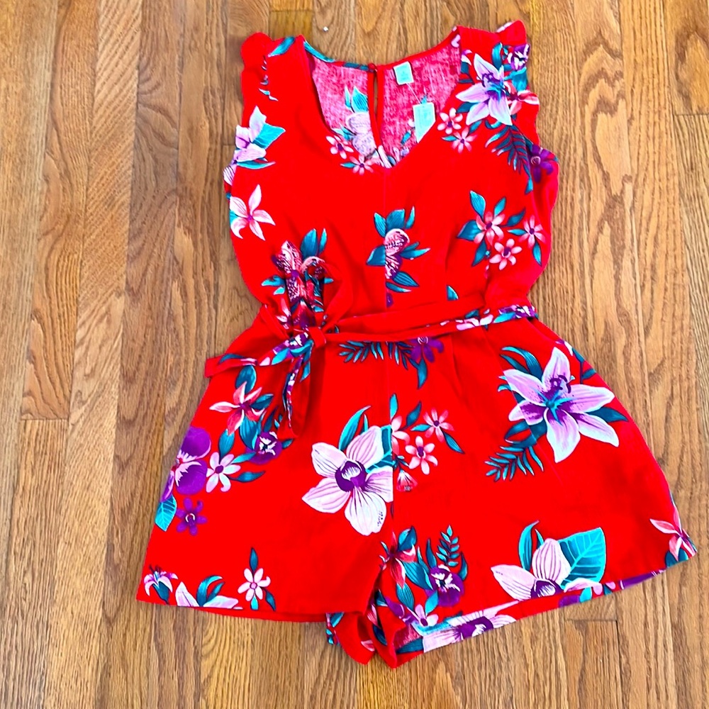 NWT. Floral Rompers. Small Petite.